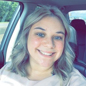 Meet your Posher, Addison